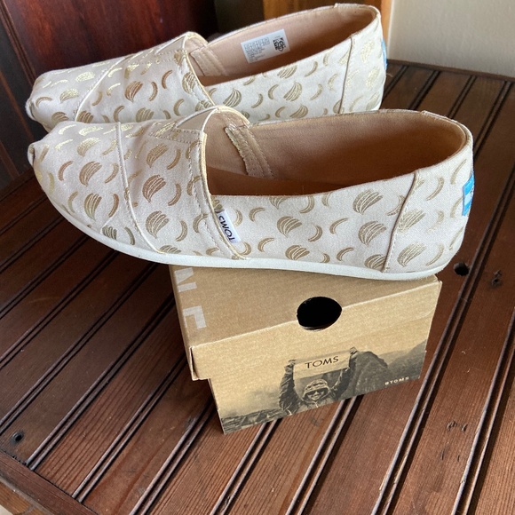 TOMS classic Gilded Bananas Print shoes - Picture 4 of 8